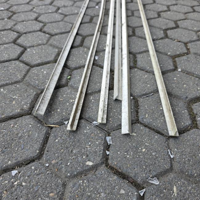  - 6X ALUMINIUM T PROFIEL 240 CM LANG 15 MM BREED  1,5 MM DIK  (2)