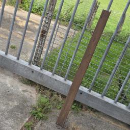  - DIKKE METALEN HOEKLIJN 120CM LANG 80X80 MM 8 MM DIK  (2)