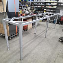  - METALEN FRAME 99 CM HOOG 304 CM LANG 75 CM BREED  (2)