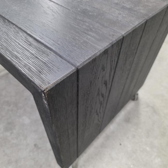  - verrijdbare eiken tafel afm 70x55x52 h (6)
