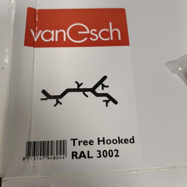  - Van Esch tree hooked rood9 (3)