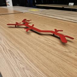  - Van Esch Tree Hooked rood (3)
