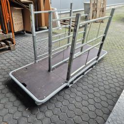  - plateau met rek platenrek afm 200x80 cm hoogte rek 90 cm  (2)