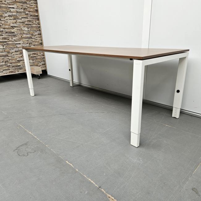  - Gispen bureau - 200x80 cm  in hoogte verstelbaar (7)