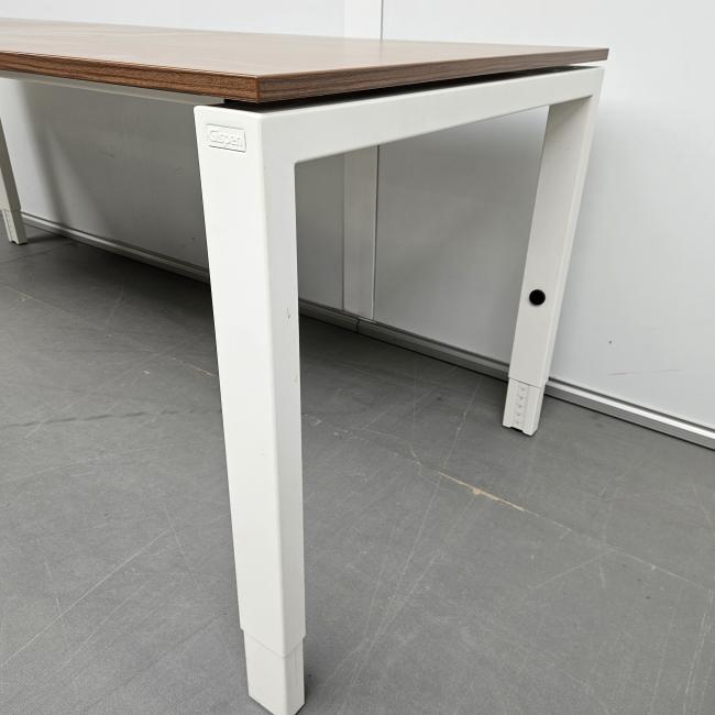  - Gispen bureau - 200x80 cm  in hoogte verstelbaar (12)