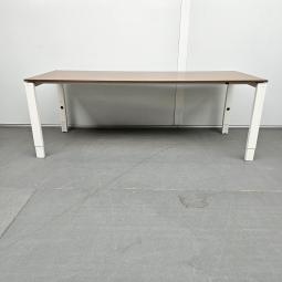 - Gispen bureau - 200x80 cm  in hoogte verstelbaar (4)