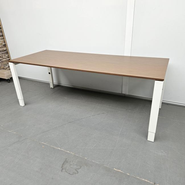  - Gispen bureau - 200x80 cm  in hoogte verstelbaar (5)